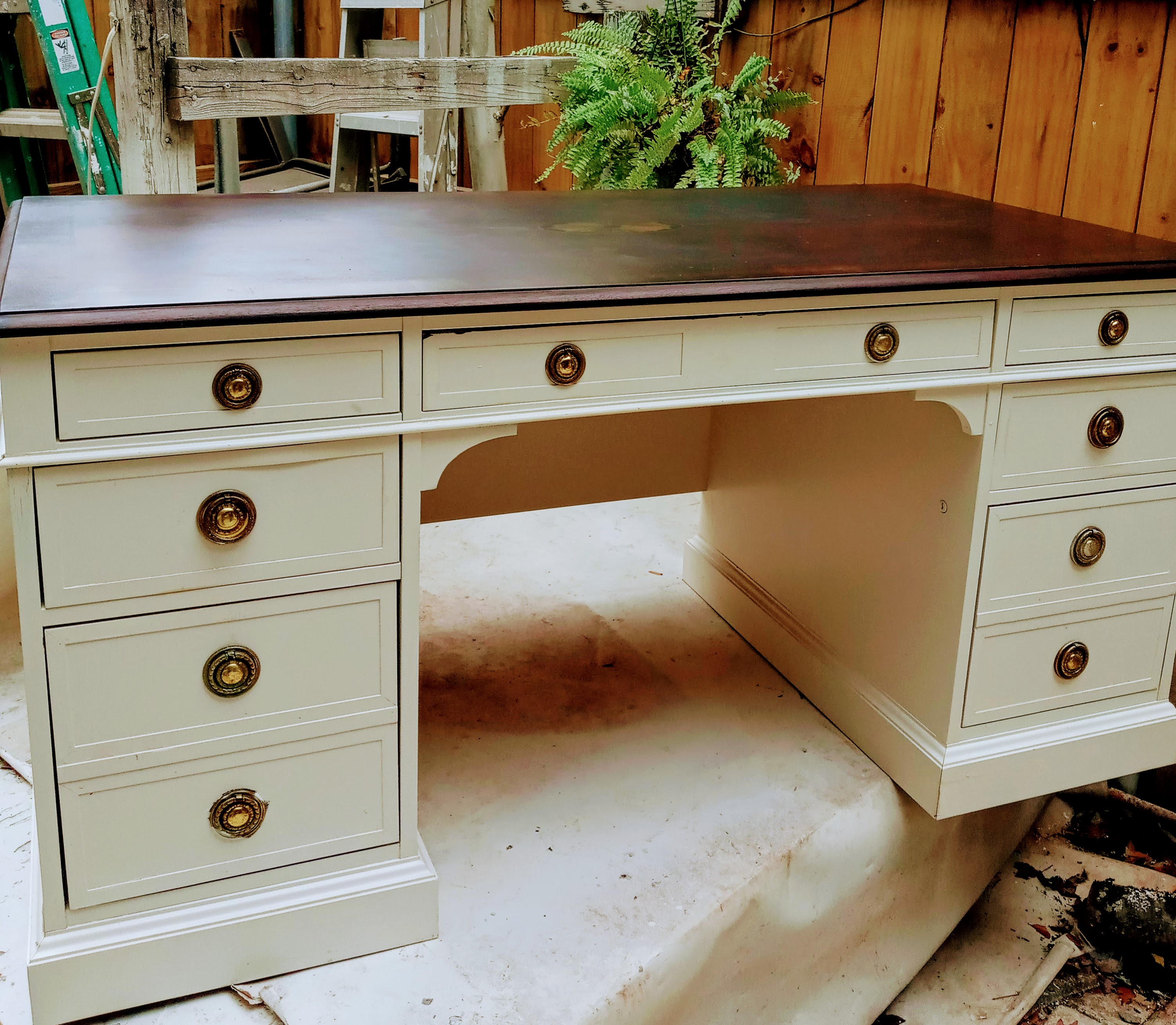 farmhouse-desk3HmkU